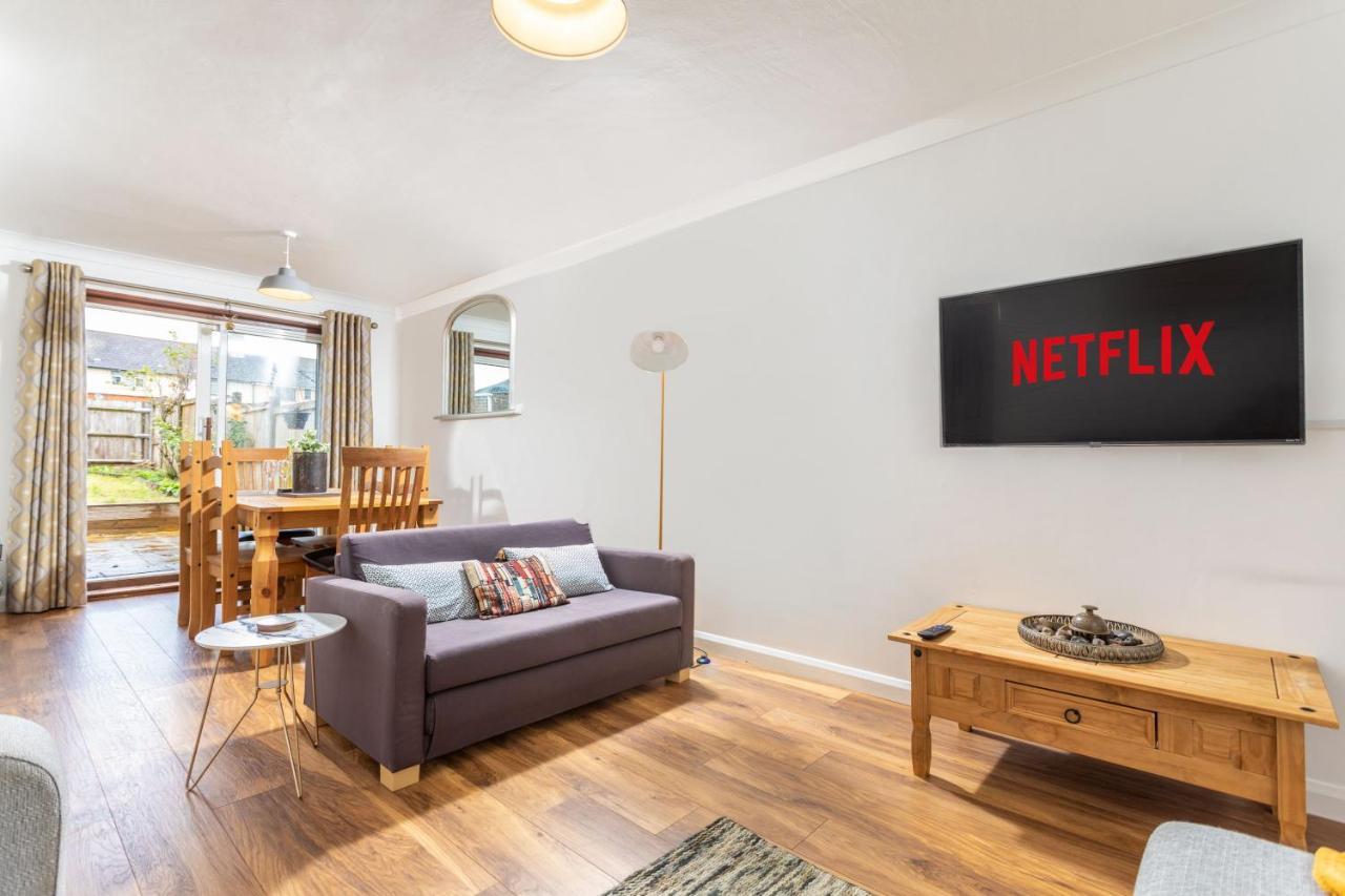 Maunsell House - Lovely Central Home Near Designer Outlets & Town With Parking 애슈퍼드 외부 사진