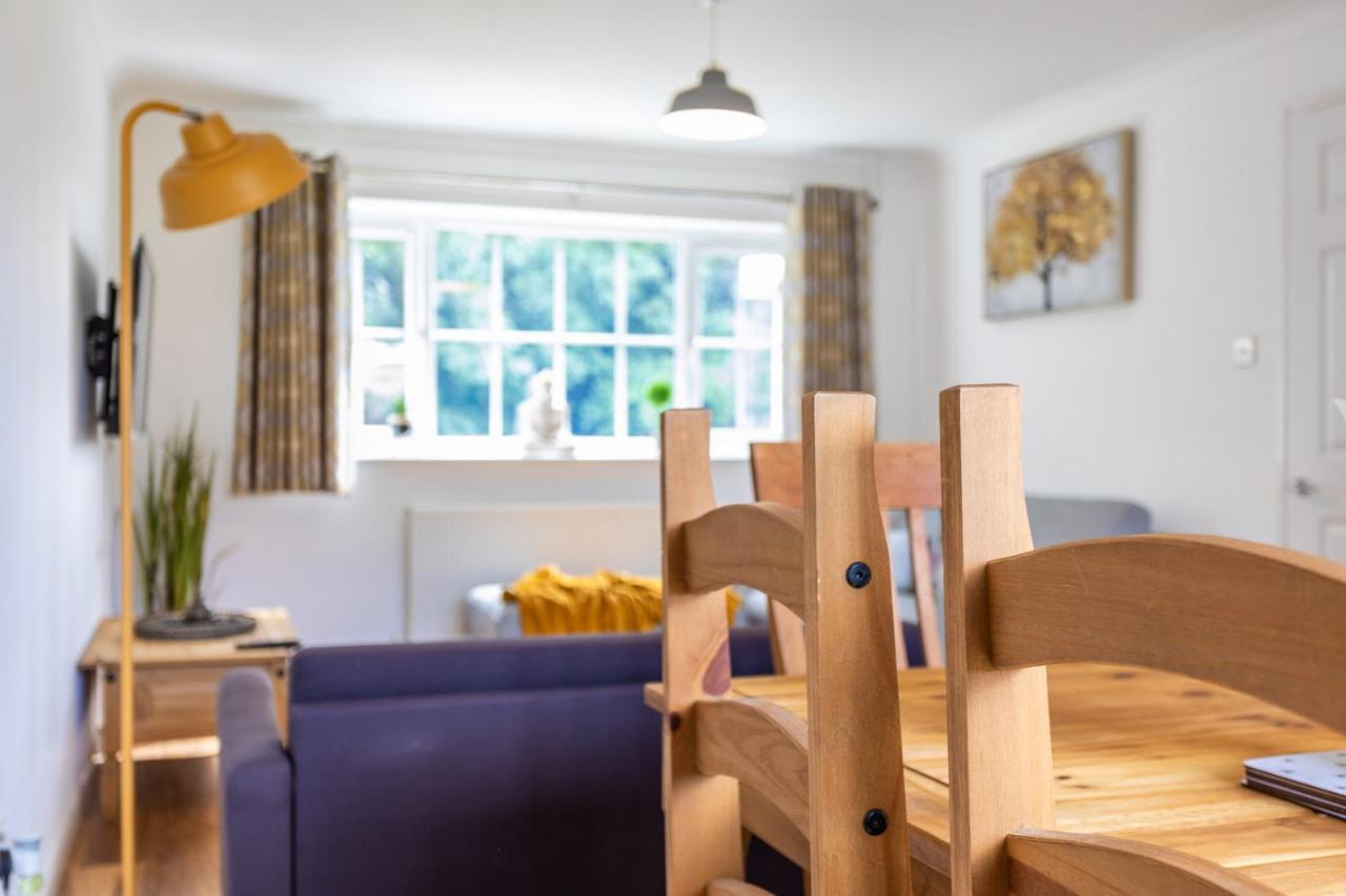 Maunsell House - Lovely Central Home Near Designer Outlets & Town With Parking 애슈퍼드 외부 사진