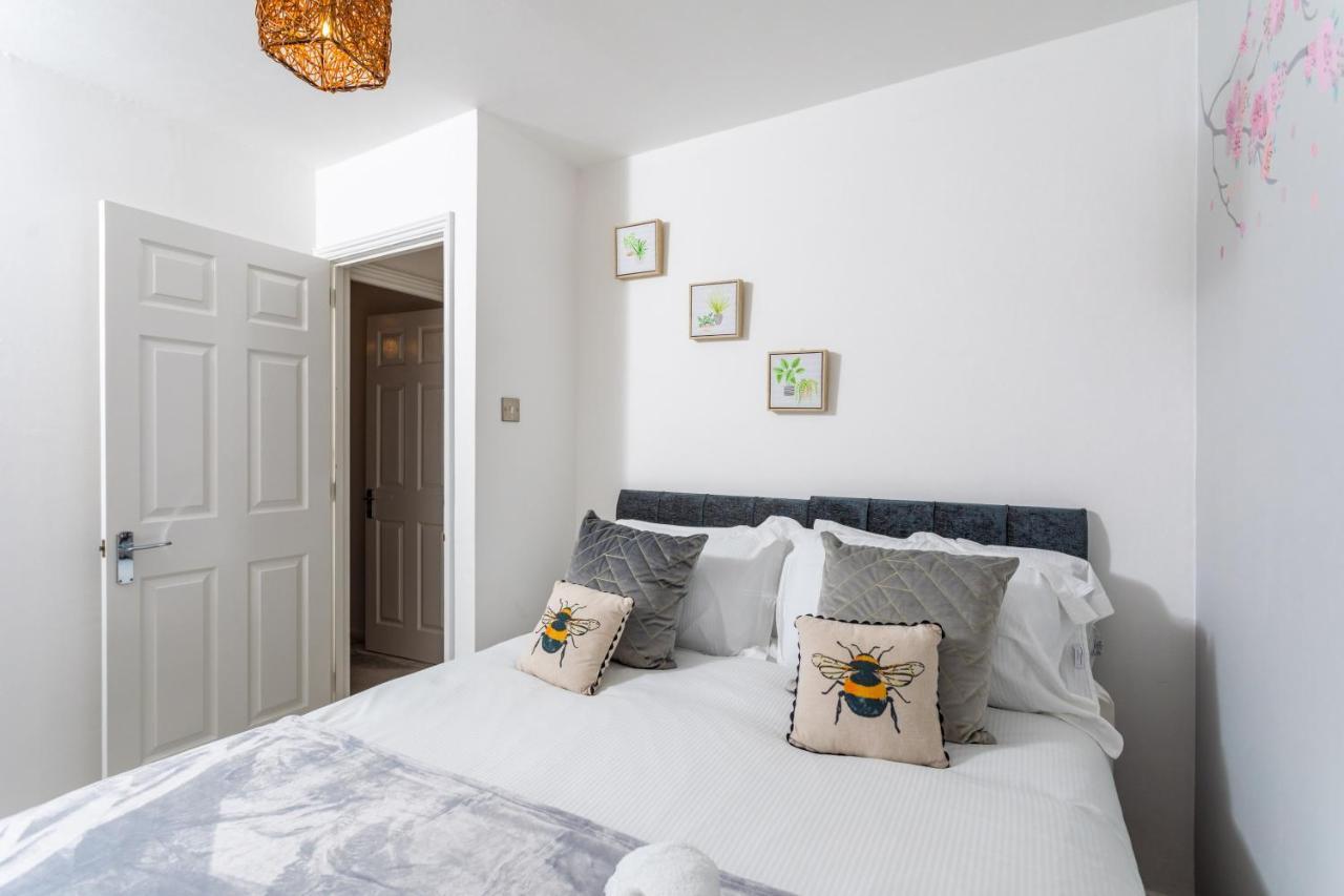 Maunsell House - Lovely Central Home Near Designer Outlets & Town With Parking 애슈퍼드 외부 사진